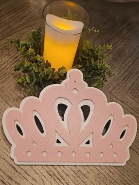 Pink Glitter Tiara Wall Decor